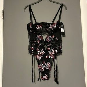 FASHION NOVA Send Me Flowers Lace Garter Teddy - Black Size large
